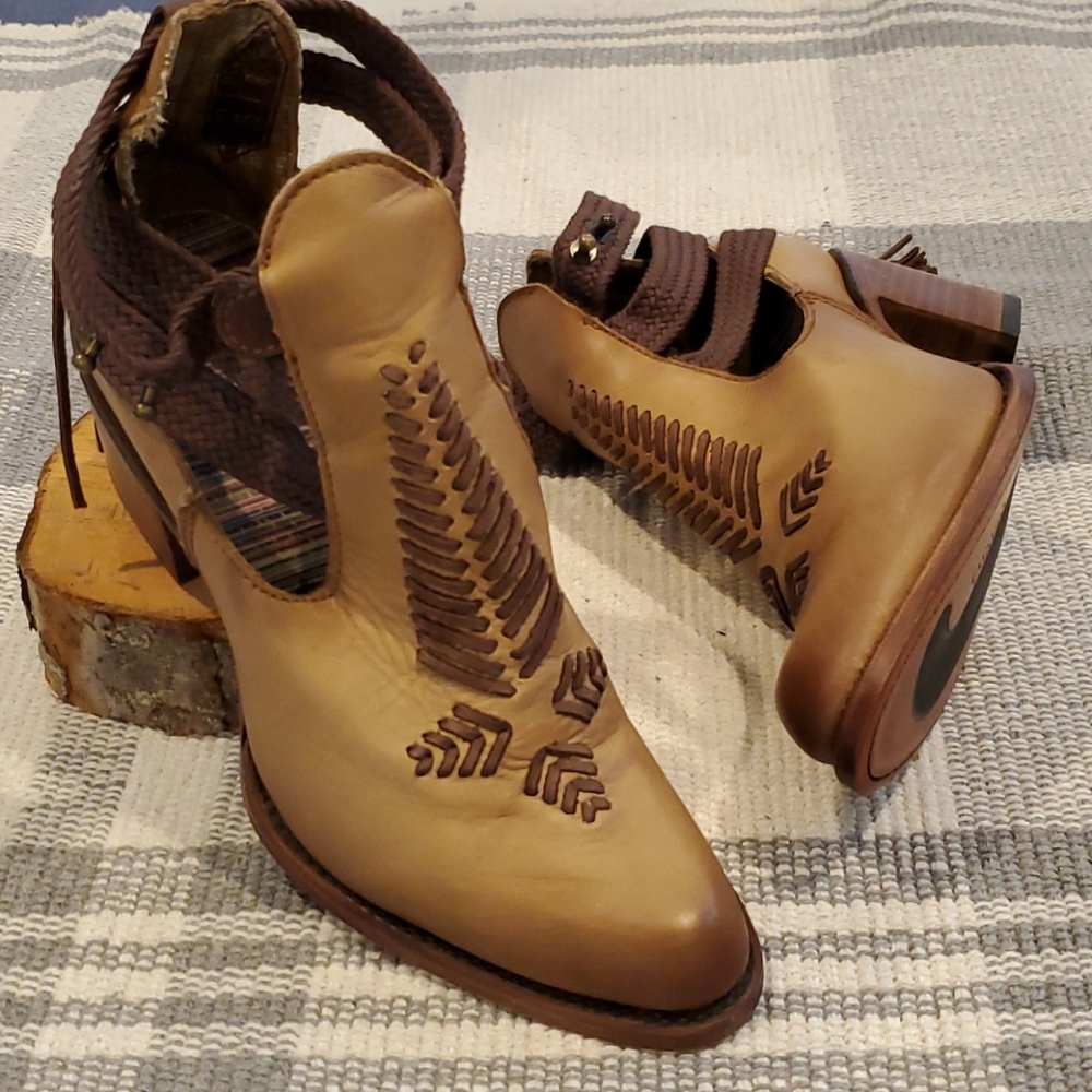 Cuadra Shoes